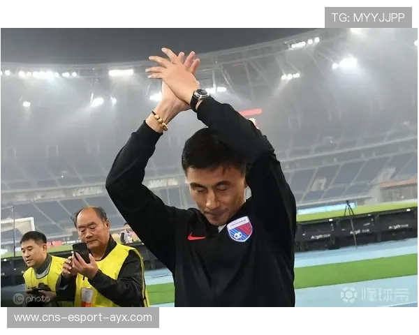 冠军球队球迷自发庆祝活动秩序良好获赞，球队获得冠军的祝贺词